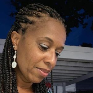 Meet your Posher, Paluxa